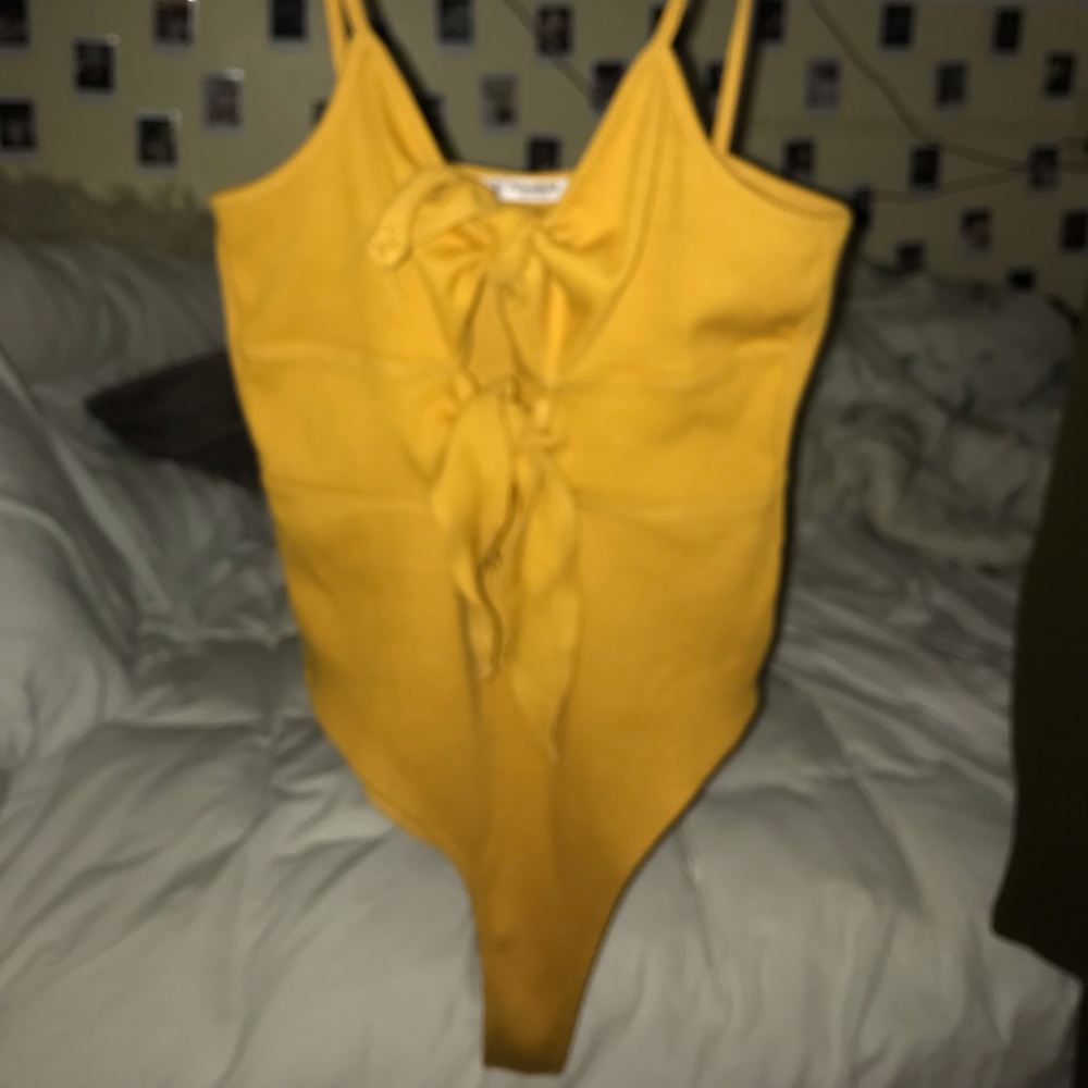 Yellow Tie Bodysuit Pull&Bear